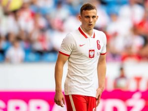 Kacper Kozlowski (17 tuổi 246 ngày)- Cầu thủ trẻ nhất lịch sử Euro